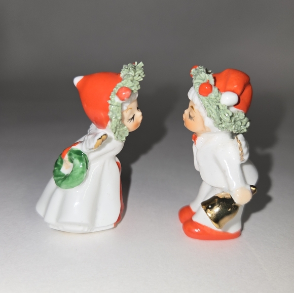 🎅🎅🎅 RARE Vintage Napcoware Bone China Christmas Kissing Angels Figurines (2) - Picture 4 of 9
